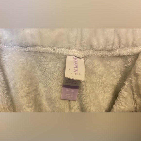 XL Super Soft with pockets PJ pants. soft material on the inside too! - Picture 7 of 8